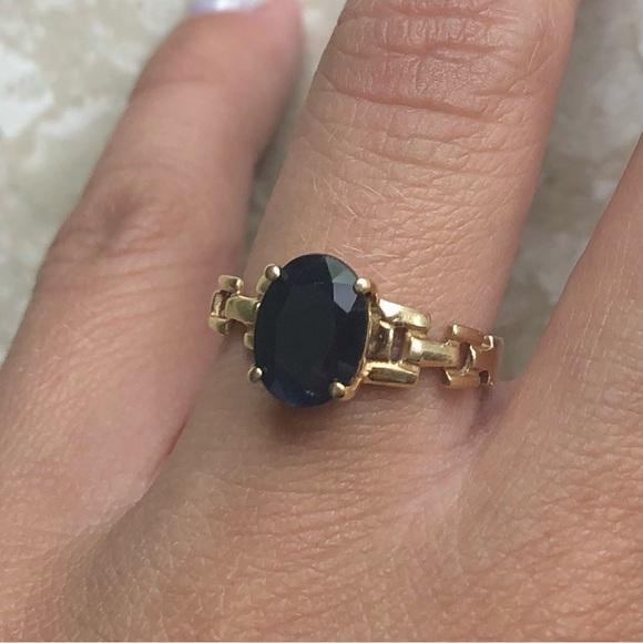 Sapphire Yellow Gold Modern Vintage Ring - Picture 1 of 11